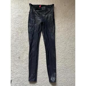 Faux leather leggings